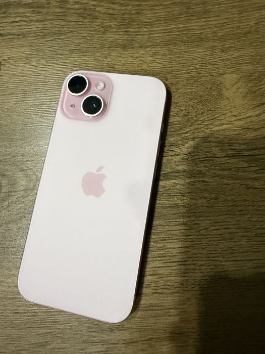 Apple iPhone 15 128Г розовый официал+2 стекла