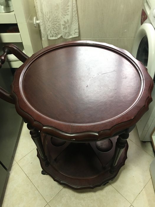 Bar table, used, in good condition64309581182593120