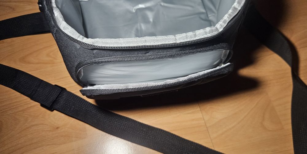 Lancheira preta grande