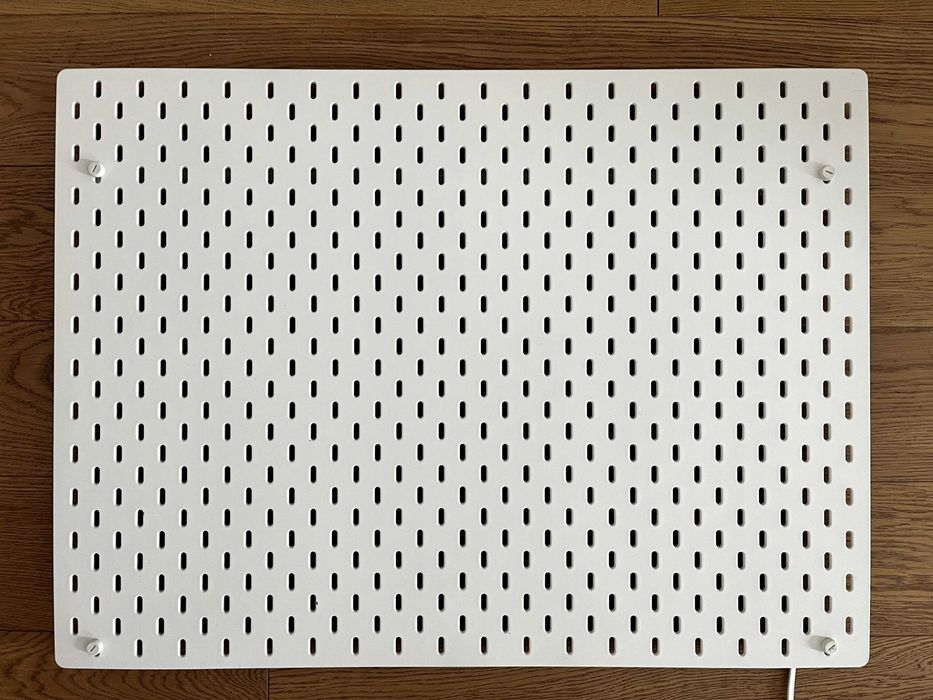 Tablica perforowana IKEA SKADIS z podświetleniem LED RGB