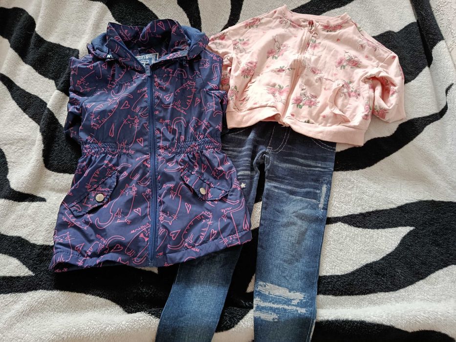 Paka ładnych ubranek dla dziewczynki 116, 122 sukienki, kurtka