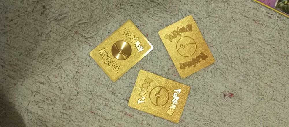 Mais de 200 Cartas pokémon