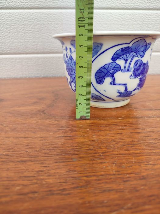 Porcelanowa Doniczka - kobaltowe zdobienia - design - V