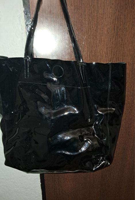 Shopper torba lakierowana.