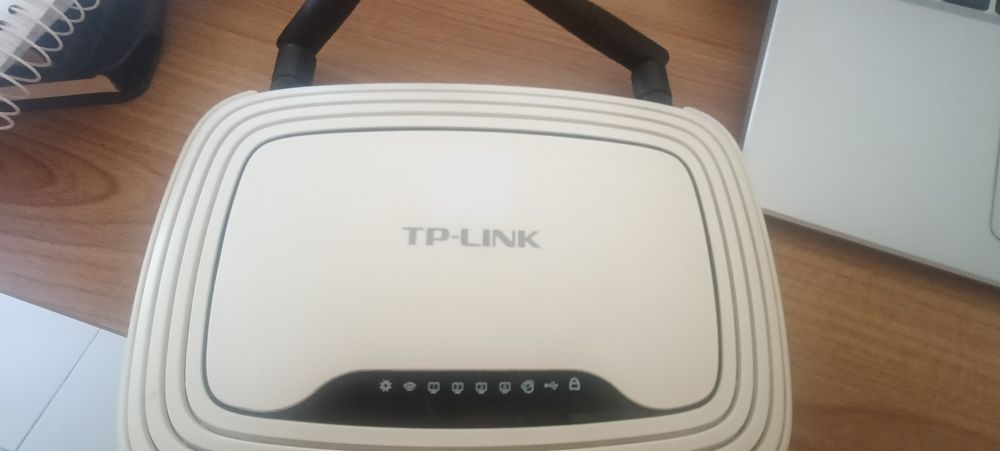Router wireless TP link WR842ND