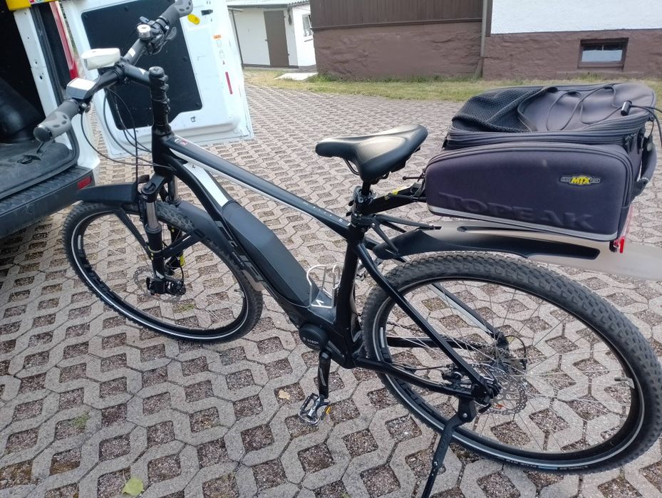 Sprzedam rower elektryczny Cube
