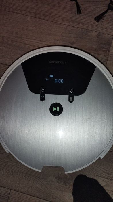 Робот-пылесос Silver Crest