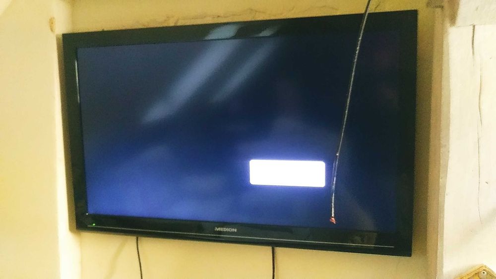 dwa telewizor LG   32 cali  i 42 do serwisu