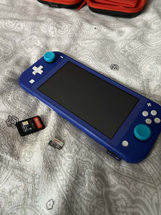 ♦︎新品同様♦︎Nintendo Switch Lite♦︎ポケモンedition♦︎ ♦︎新品同様♦︎Nintendo Switch Lite♦︎ポケモンedition♦︎ Buy