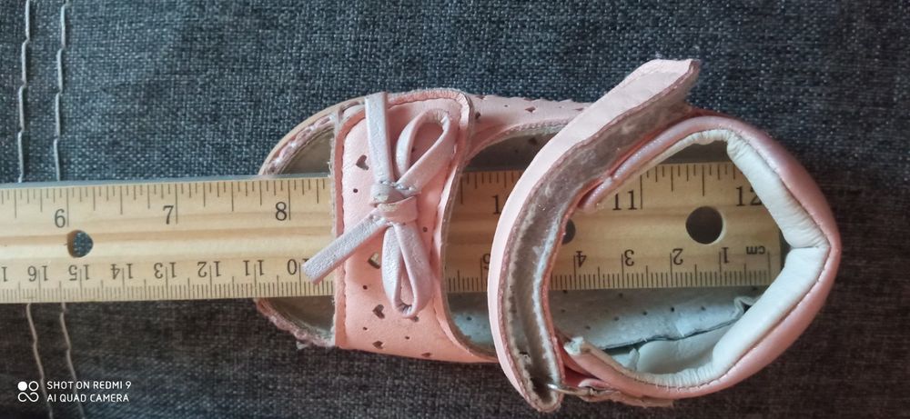 Дитяче взуття босоніжки пінетки