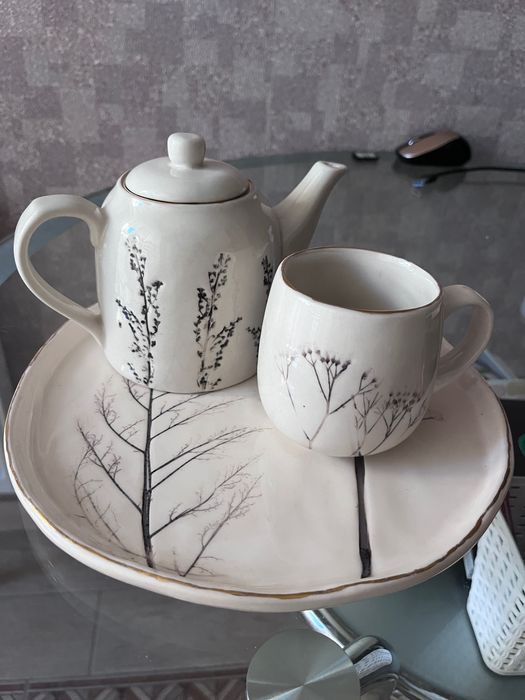 Посуд глиняний керамічний ручної роботи горнятко чайник тарілка блюдо