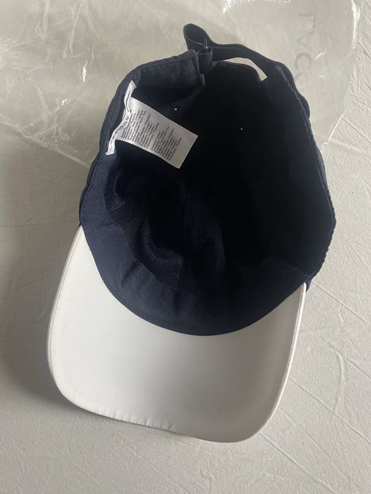Czapka z daszkiem Lacoste granatowa