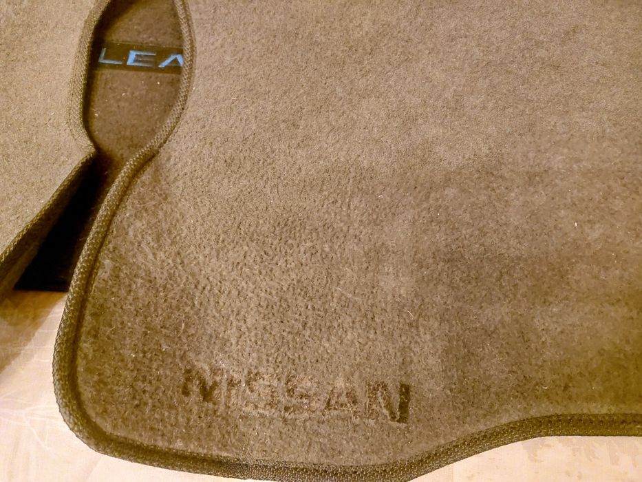 Коврики килимки  Nissan Leaf оригінал салон та багажник