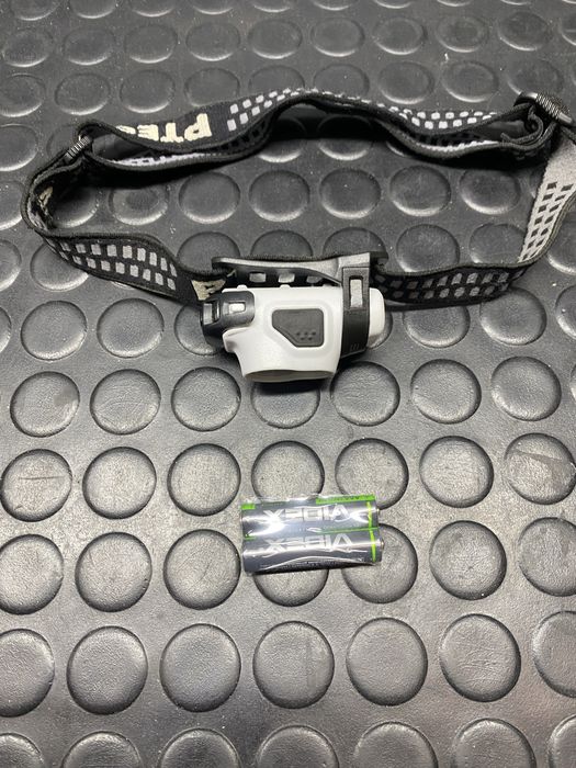 Продам налобний фонарик