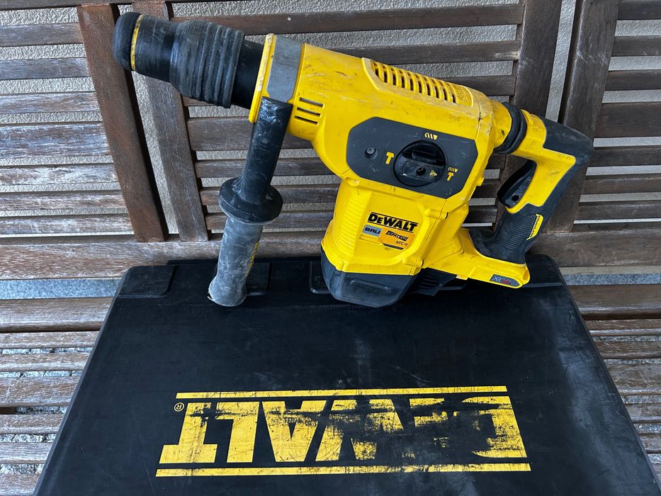 DeWalt młotowiertarka DCH481 6.1J