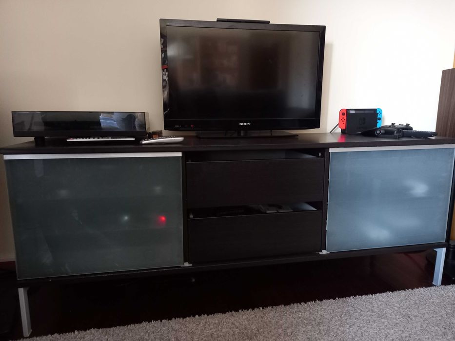 Móvel de televisão