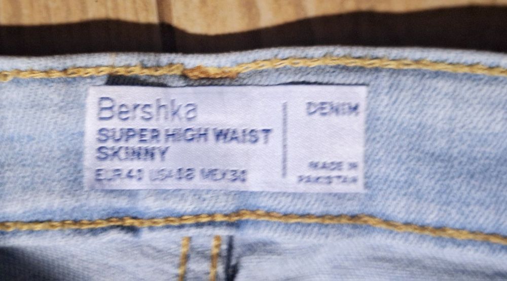 Bershka super high waist skinny Eur  40