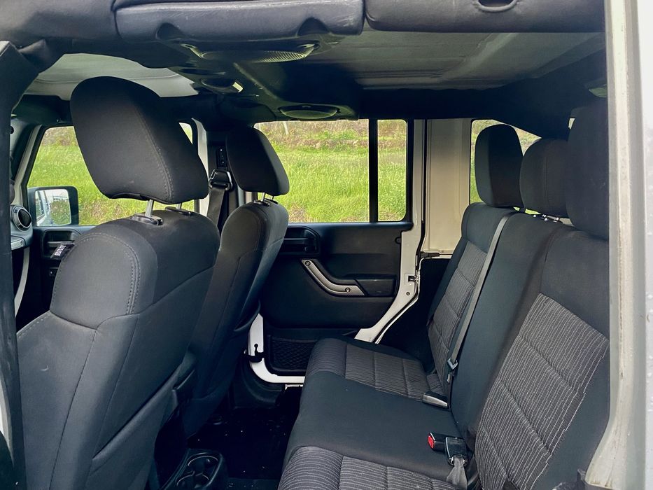 Jeep Wrangler Unlimited Sport 2.8 crd 200cv - 2012