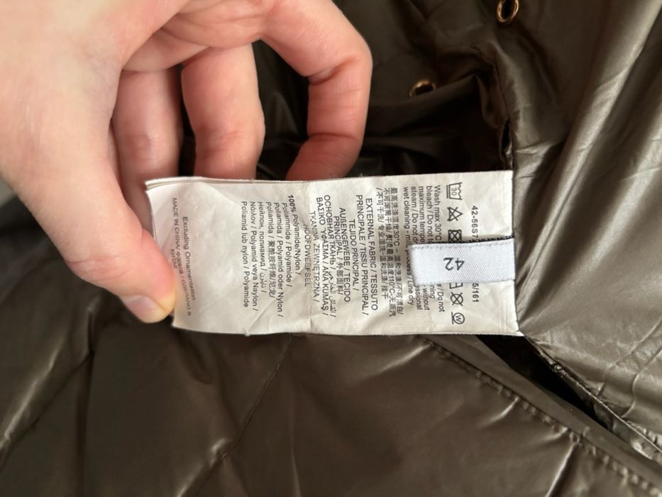 Пуховик Trussardi оригінал з натуральним хутром, розмір 42