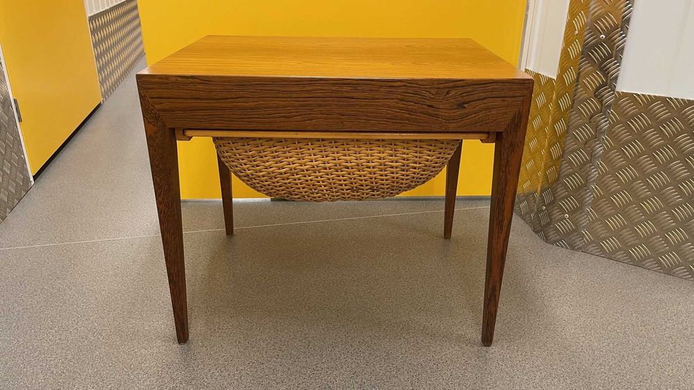 Mesa costureira / apoio Severin Hansen para Haslev Pau Santo