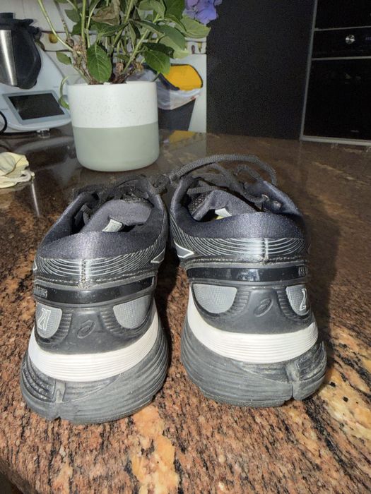 Tenis corrida Asics