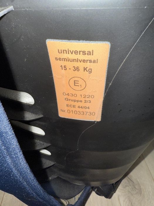 Автокрісло дитяче 15-36 кг RECARO