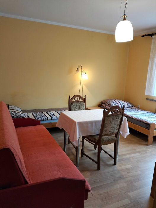 Pokoje oraz samodzielne mieszkanie