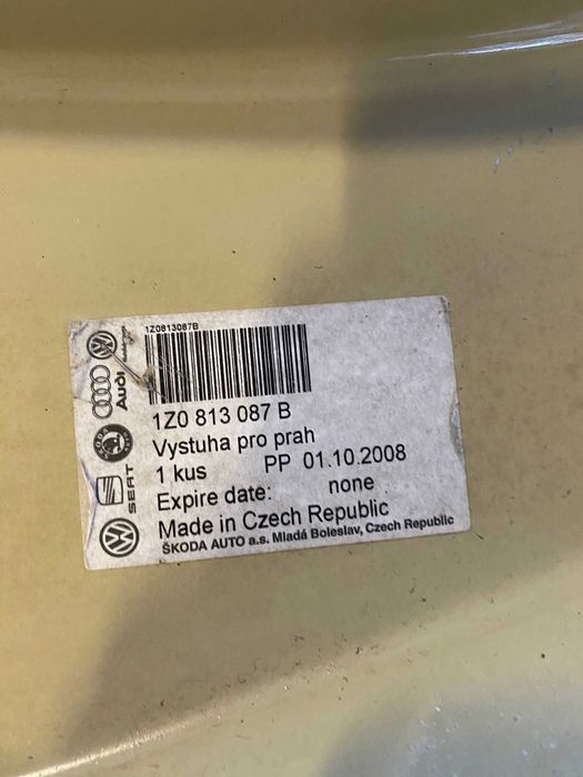 Reforço Soleira ESQ SKODA Octavia II