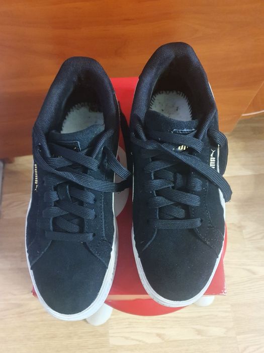 Замшеві кросівки Пума 37 р