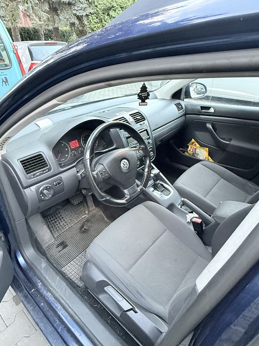 Volkswagen Golf V kombi 1.9 tdi DSG 7bieg oszczedny