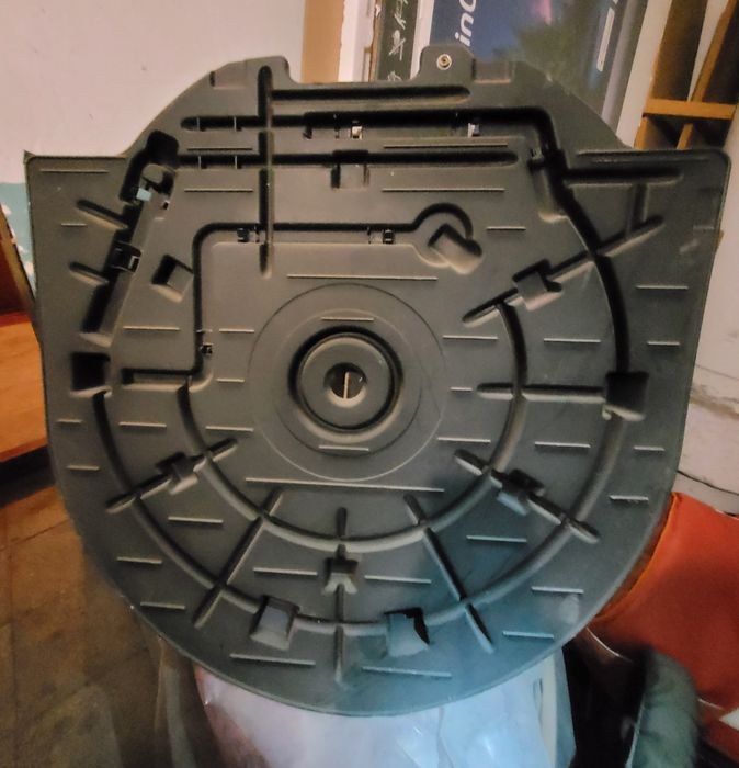 Продам пластик под запаску mazda 3 bk sedan только Харьков