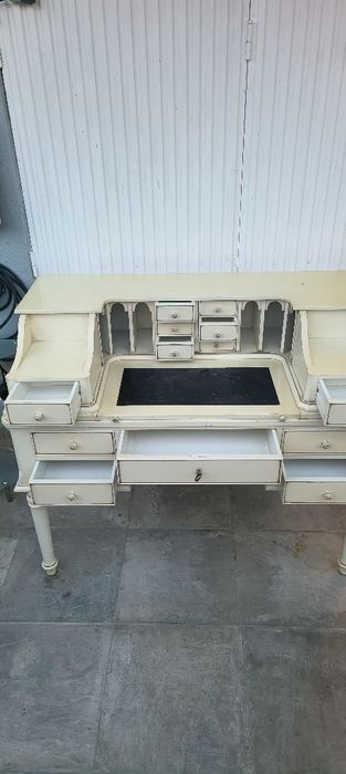Vendo secretária vintage