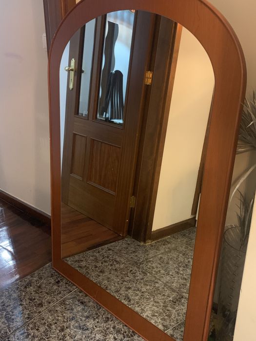 Espelho com desing vinted com moldura