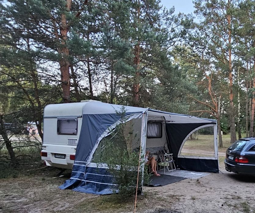 Adria 360  Przyczepa Adria 360, nowe opony, instalacja solarna