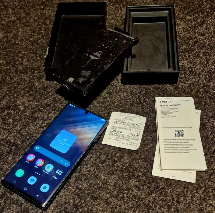 Samsung Galaxy S22 Ultra. Niby działa a jednak nie.