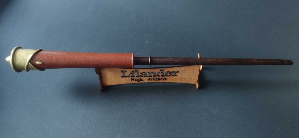 Różdżka drewniana z mangi Elaina Wandering Witch by LILANDER