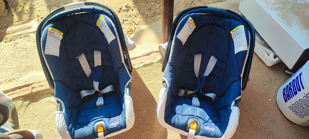 Carrinho Chicco duplo de gémeos