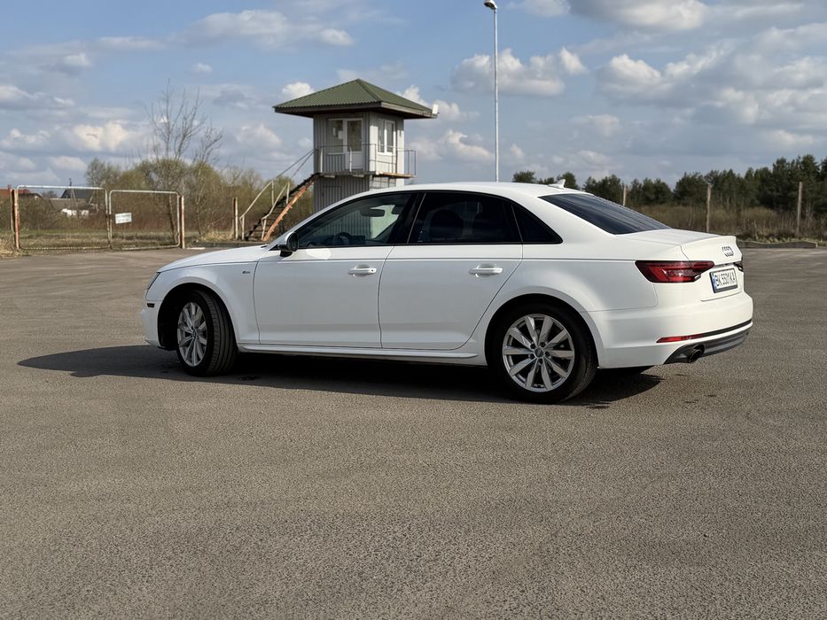 Audi a4b9 2017 2.0