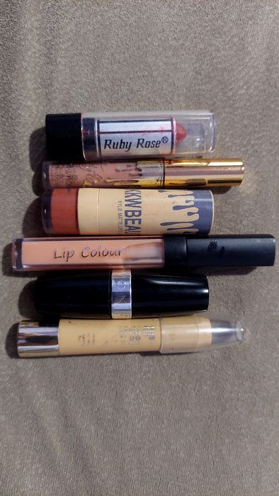 Помада и другое.