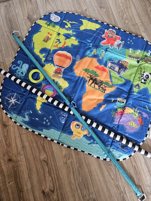 Mata edukacyjna Baby Einstein