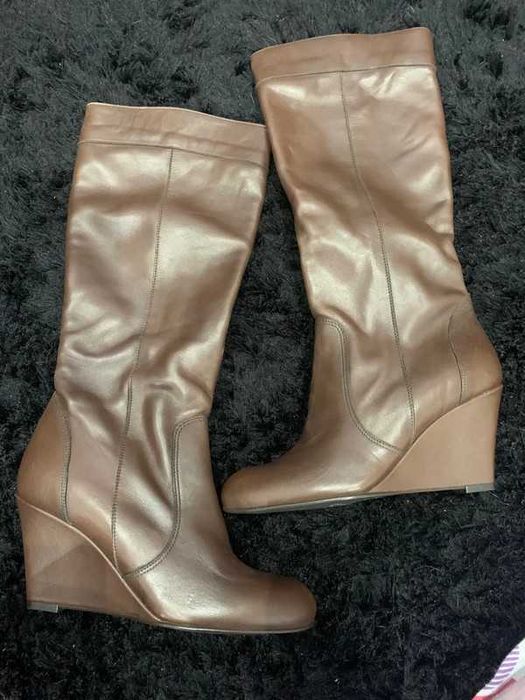 Botas couro, cano alto