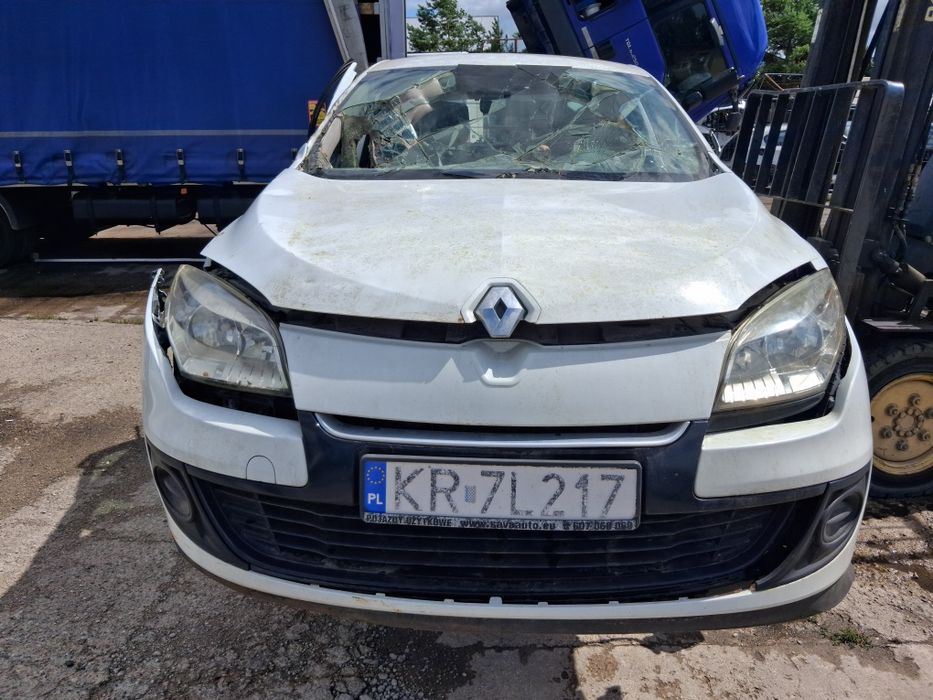 Reanult Megane III 12r Lampa Lewa Przod Europa