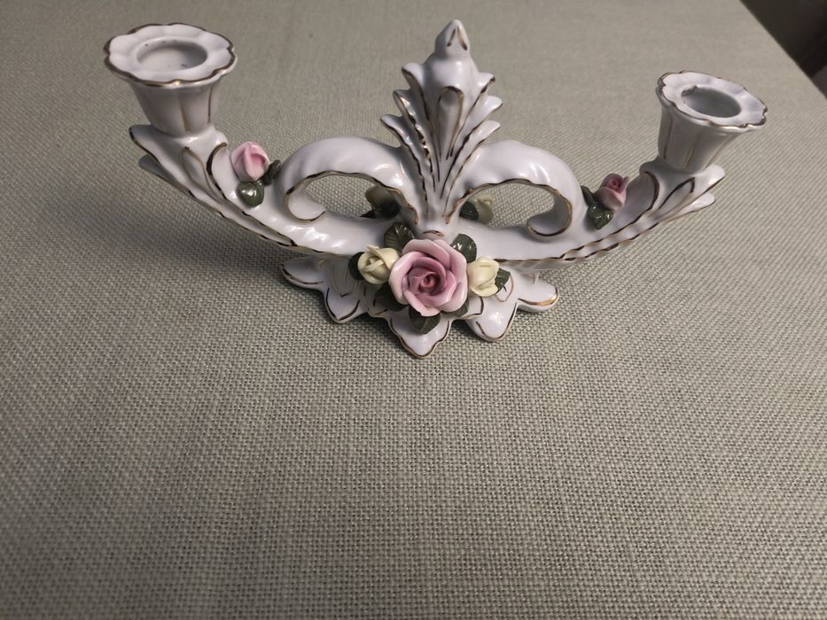 Świecznik porcelanowy sygnatura
