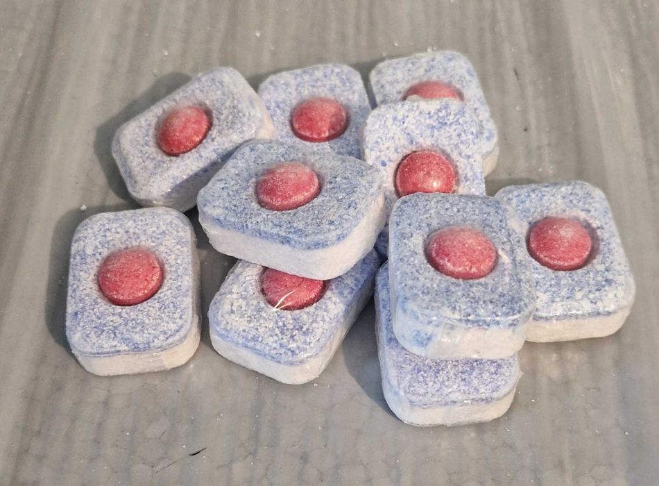 Tabletki do zmywarki finish power essential w folii rozpuszczalnej 400