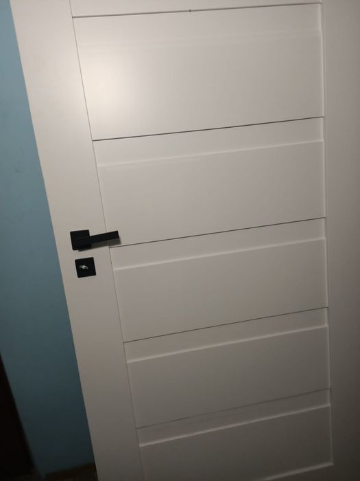 Drwi 90cm  z zamkiem,klamką i zawiasami