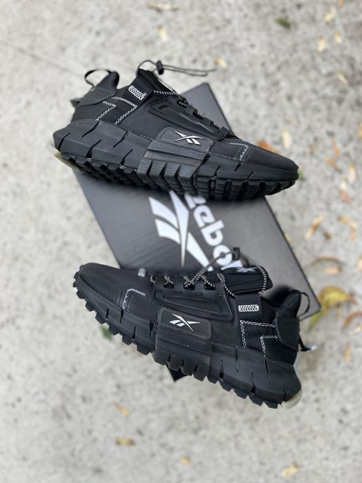 Чоловічі кросівки Reebok Zig Kinetica Black/Khaki