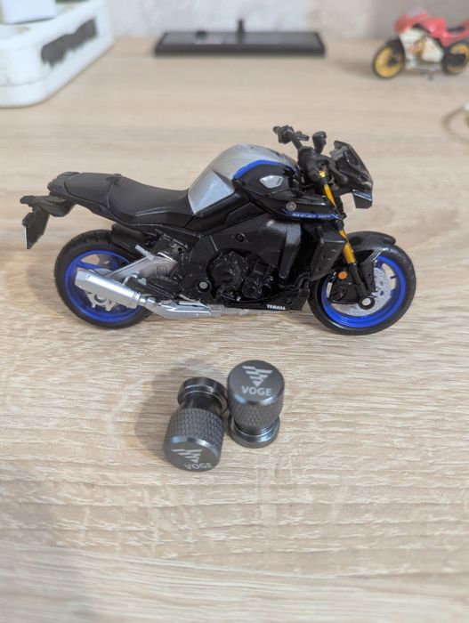 Мото ковпачки на ніпеля