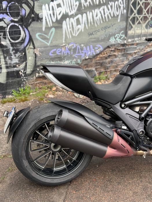 Мотоцикл Ducati Diavel 1200 2014 рік