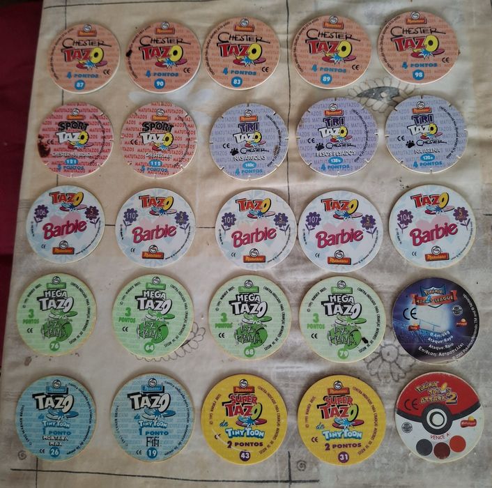 Tazos varios vendo tudo conforme foto.