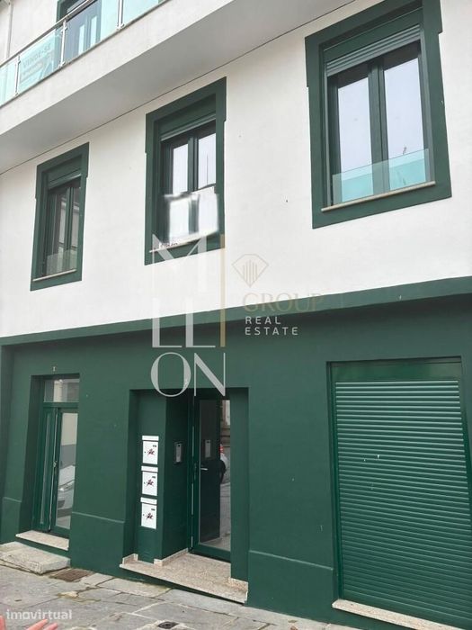 Apartamento T1 totalmente reconstruído no centro histórico da vila do